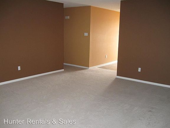 4th image of 4612 Hank Dr
