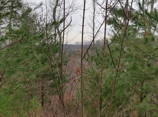 Chambers Dr, Elizabethton, TN 37643