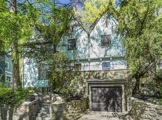 126 Aqueduct Dr, Scarsdale, NY 10583