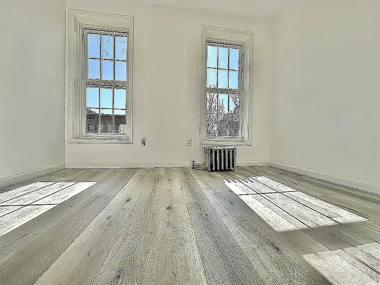 161 Hart St #10 — Photo 4