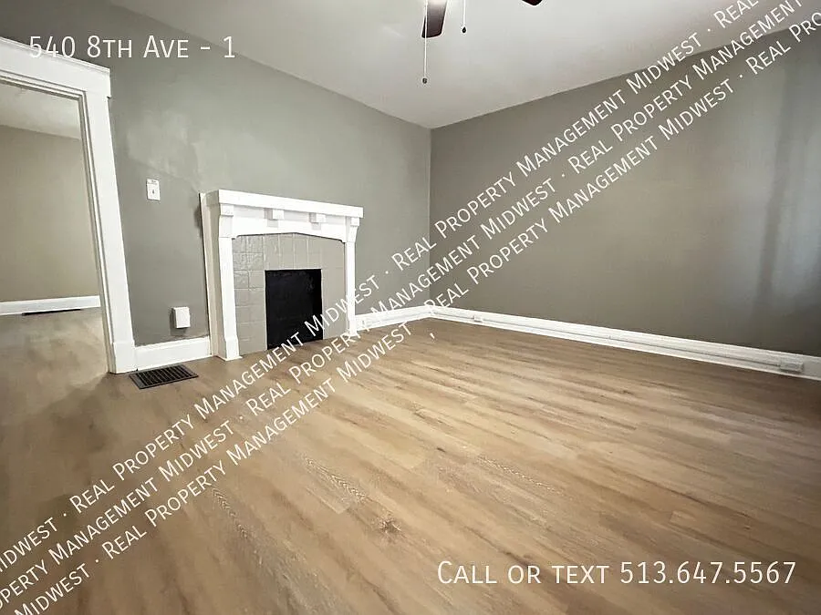Building Photo - 540 8th Ave #1
