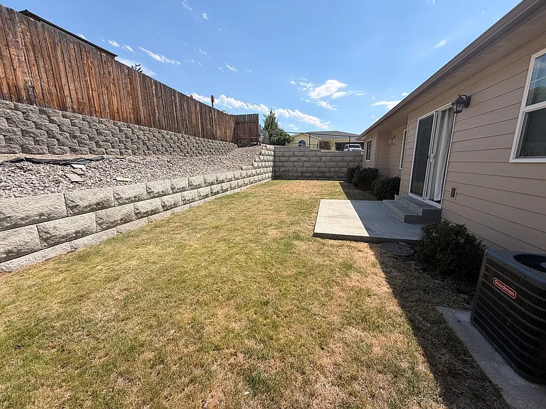907 Fawn Cir — Photo 18