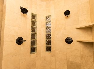 5709 26th Ave NW, Minot, ND 58703