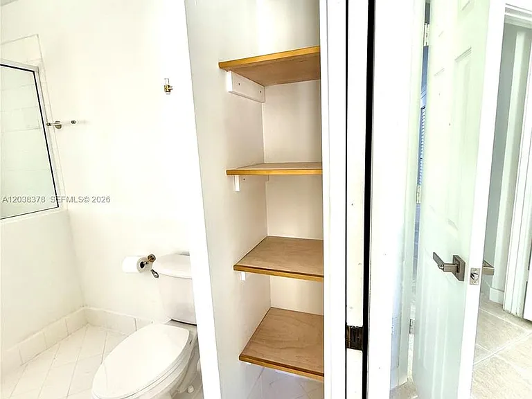 9425 NW 47th Ter — Photo 25