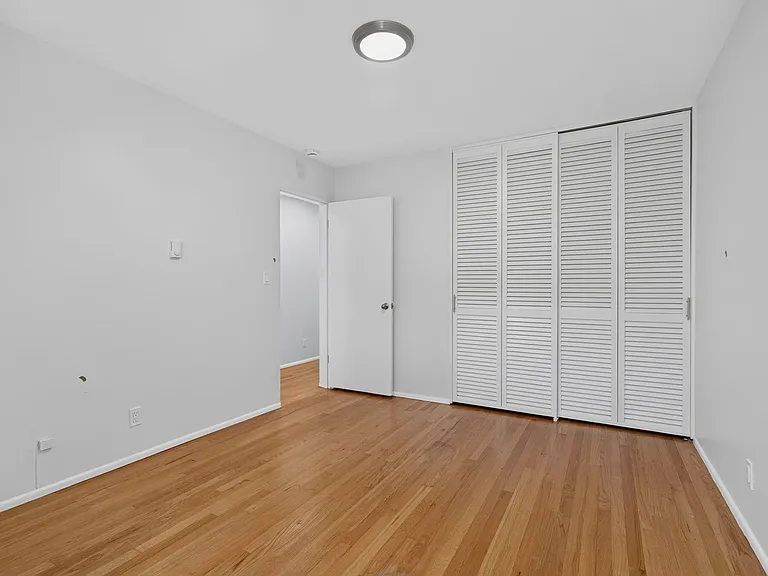 Century Terrace — Photo 11