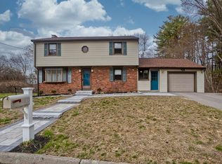13 Gaby Ln, Bellingham, MA 02019
