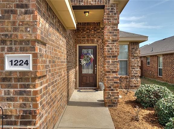 2nd image of 1224 Alder Tree Ln