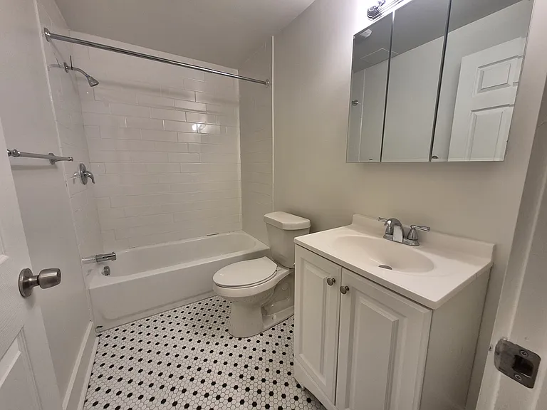 Squirrel HIll Properties — Photo 65