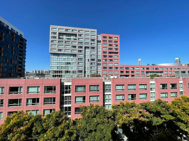 255 Berry St #601 — Photo 25