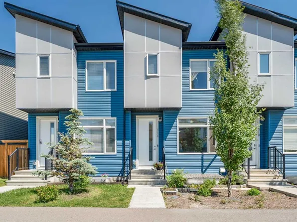 314 W Redstone Blvd NE, Calgary, AB T3N 1K3