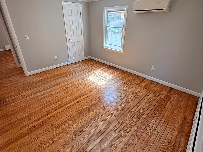 37 Caya Ave — Photo 11