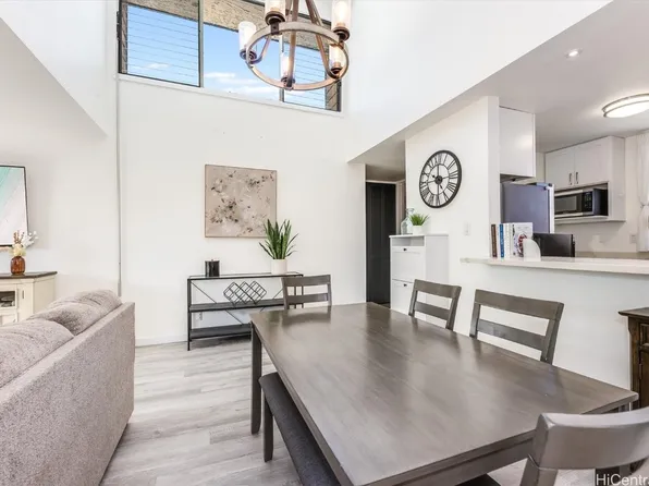 1015 Aoloa Pl APT 421, Kailua, HI 96734