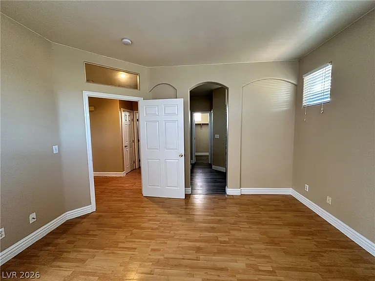 8033 Arcadian Ln — Photo 17