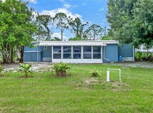 2213 Carlisle Ln, North Fort Myers, FL 33917