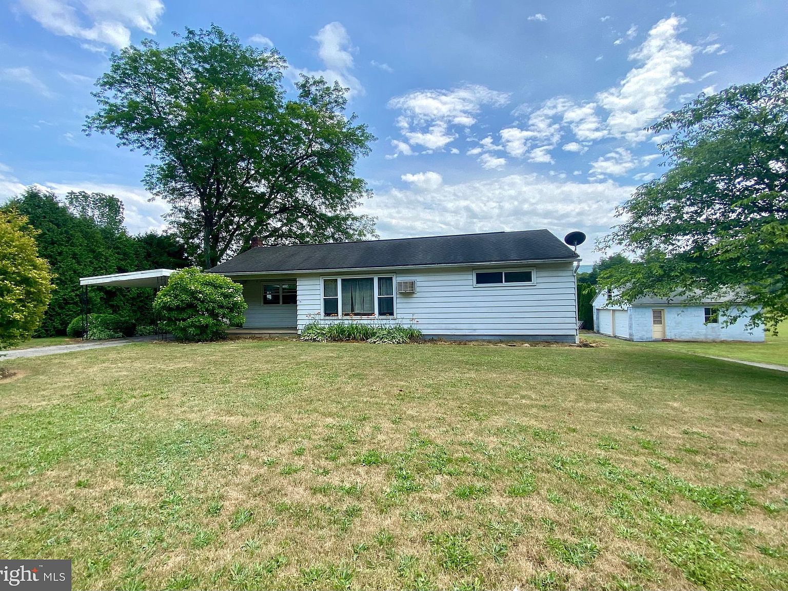 2714 Summer Valley Rd, New Ringgold, PA 17960 | Zillow