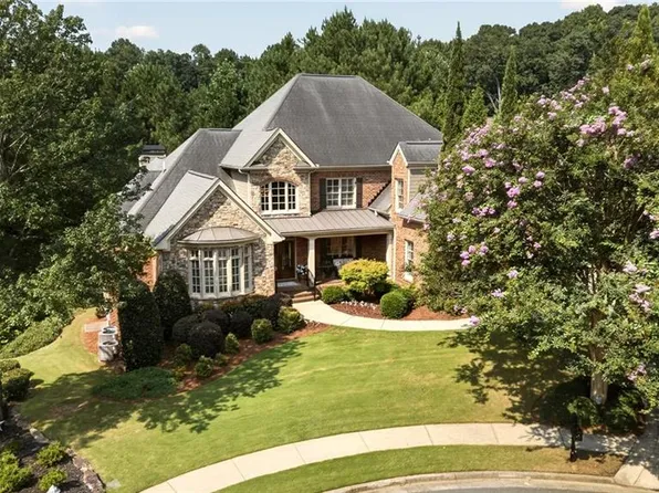 302 Moss Ct, Woodstock, GA 30188