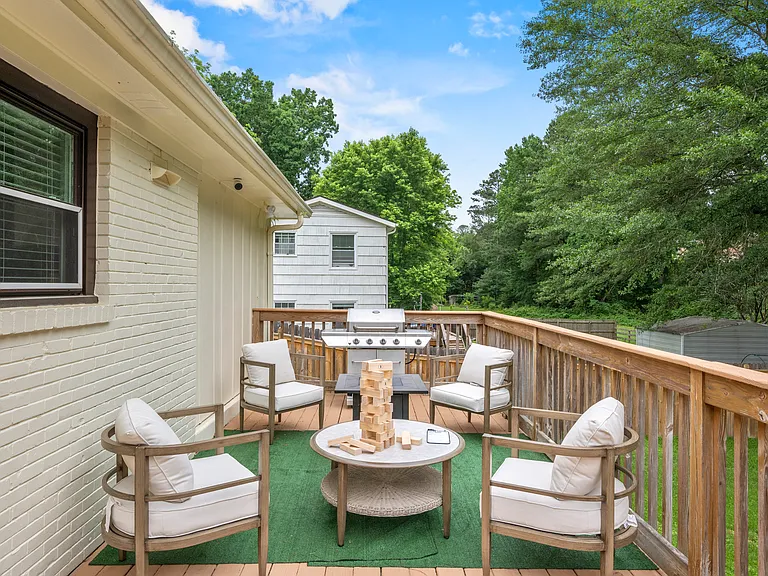 3031 Highland Dr SE — Photo 31