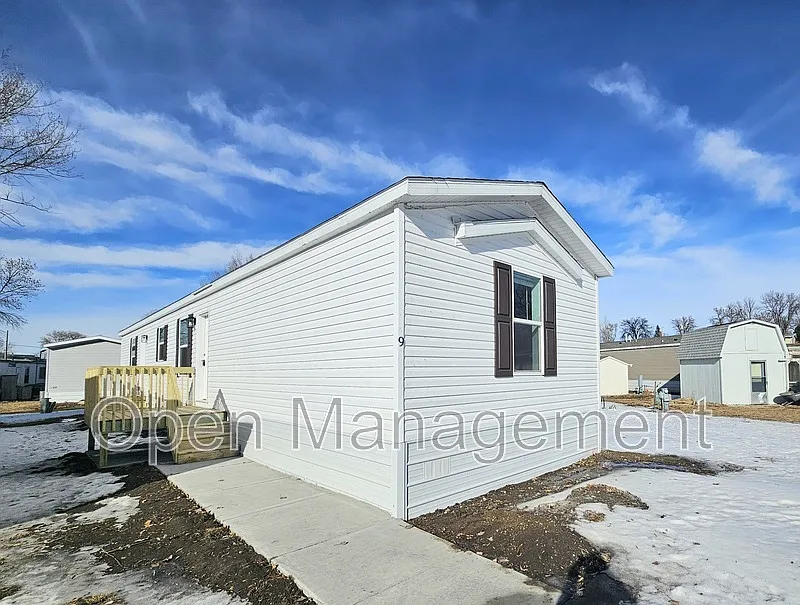 Starcrest Terrace Mobile Home Community — Photo 1