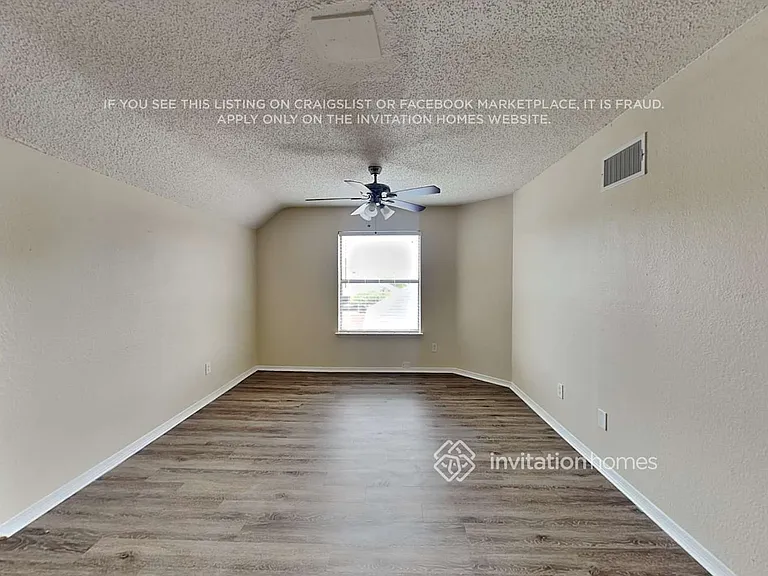 2113 Stein Way — Photo 10