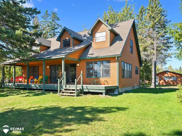 7694 Grand Point Rd, Presque Isle, MI 49777