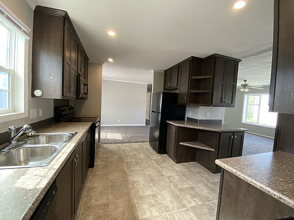 5th image of 225 Pebble Creek Dr #258