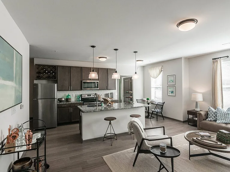 Village at Westland Cove Apartments — Photo 5