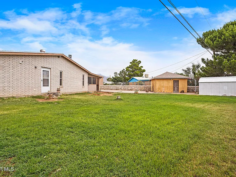 10372 Shenandoah St — Photo 31
