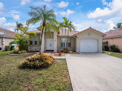 284 Royal Cove Way, Davie, FL, 33325