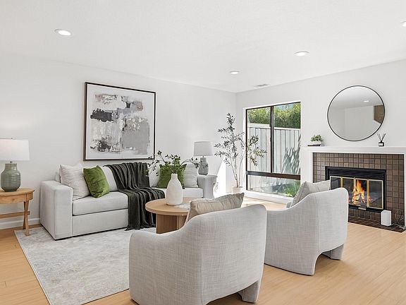 2nd image of 7518 Rosedale Ct