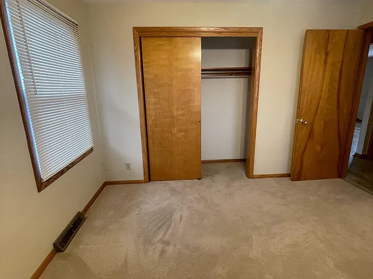 1318 Stevenson Rd — Photo 9