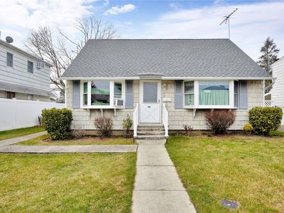 66 Smith Street, Hicksville, NY, 11801