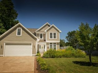 E1472 Rural Rd, Waupaca, WI 54981