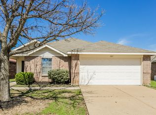 1337 Castle Ridge Rd, Fort Worth, TX 76140
