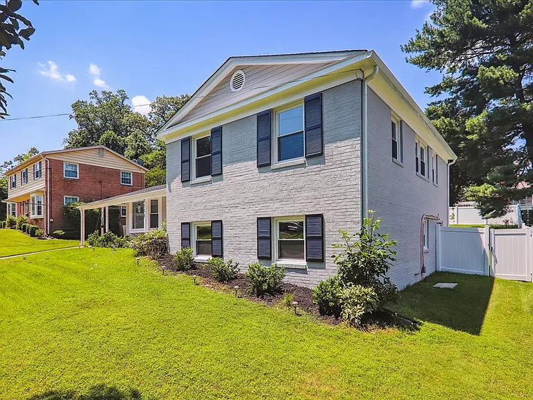 2711 Weller Rd — Photo 7