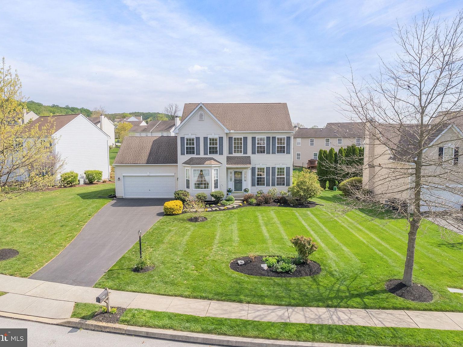 209 Hidden Creek Dr, Downingtown, PA 19335 Zillow
