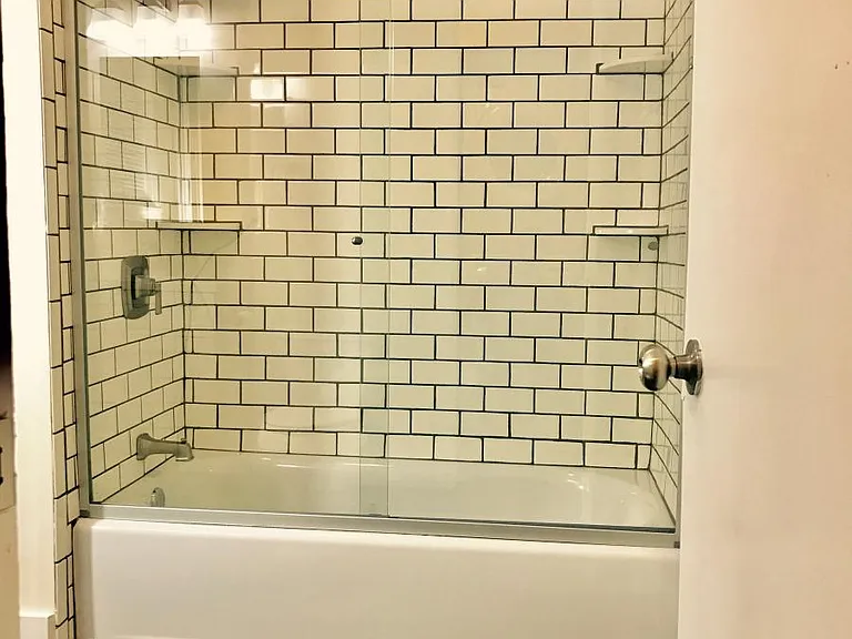 310 Howard St #1 — Photo 26