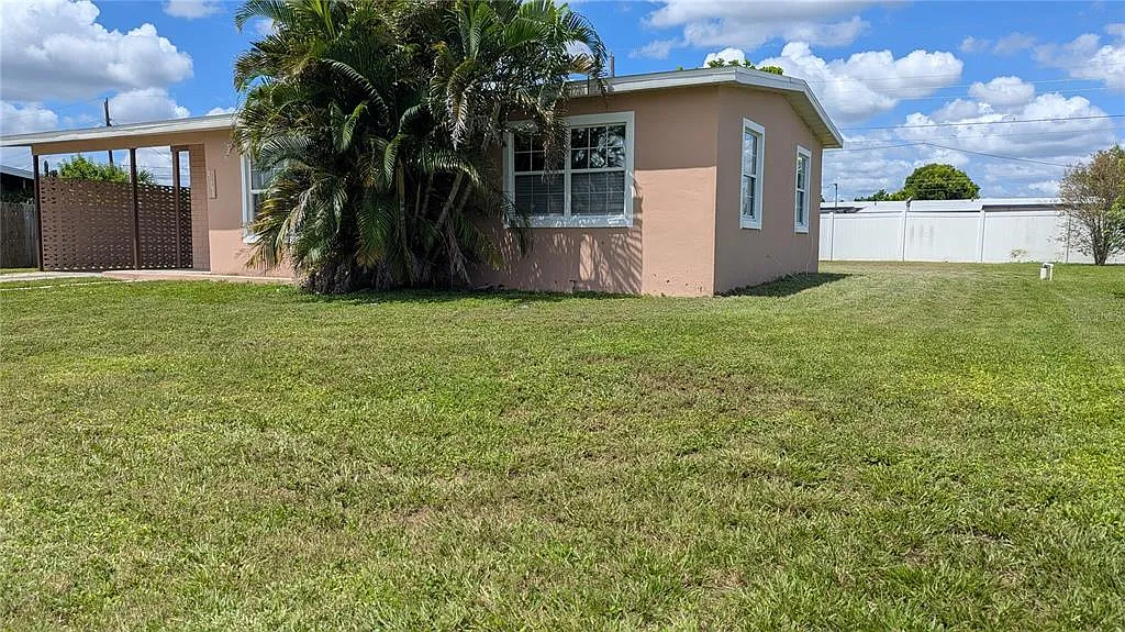 2 bed, 1.0 bath, 994 sqft, $1,400 — Photo 4