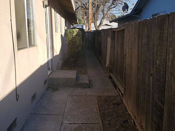 3rd image of 1329-1331 Rose Ave #1329