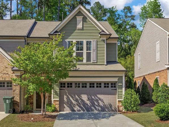 414 Chanson Dr, Cary, NC 27519