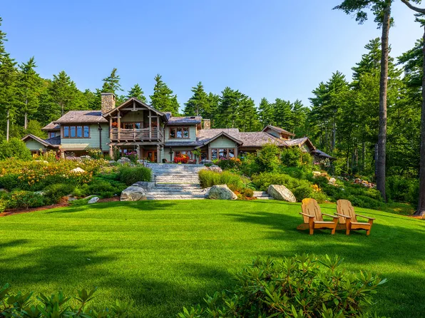 135 Mountain Arrow Drive, Camden, ME 04843