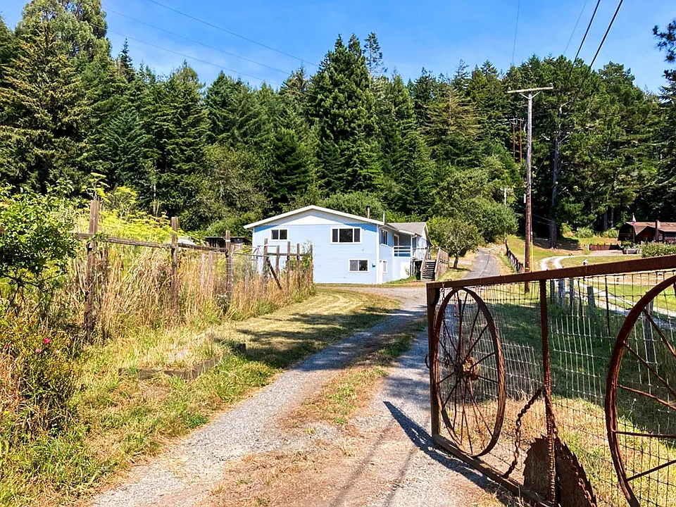 193 Dana Ln