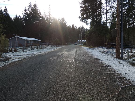 4th image of 1887 Washington Dr