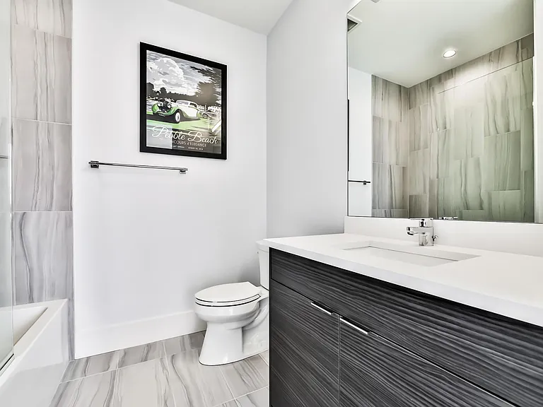 2353 W Wabansia Ave #308 — Photo 10