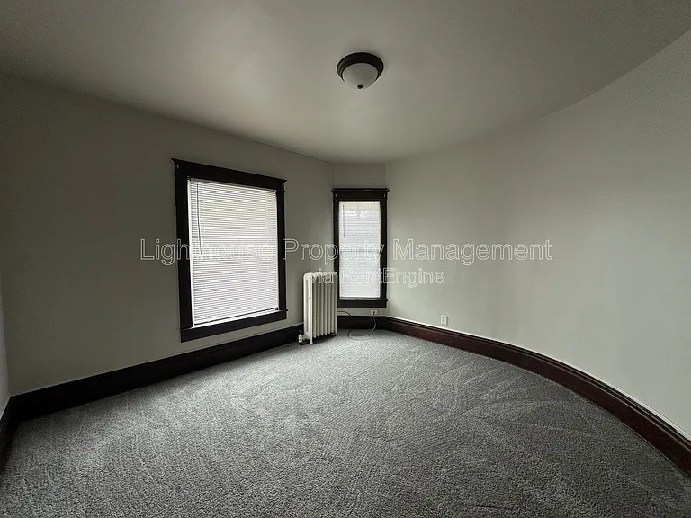 566 Capital Ave SW #4 — Photo 5