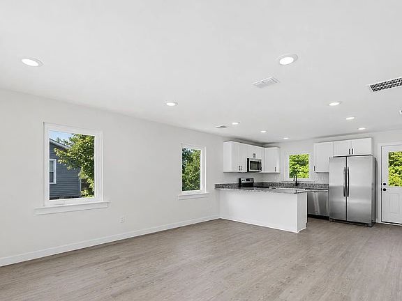 4th image of 244 S Caldwell Ave #244