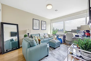 10 Main Street, #111