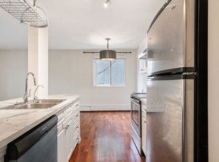 201 3rd Ave NW, Calgary, AB T2P0B4