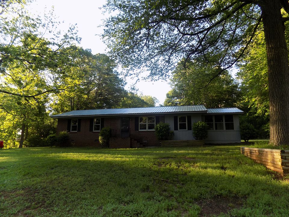 1st image of 607 Danielsville St