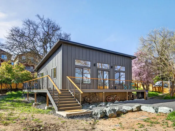 463 E Hersey St, Ashland, OR 97520