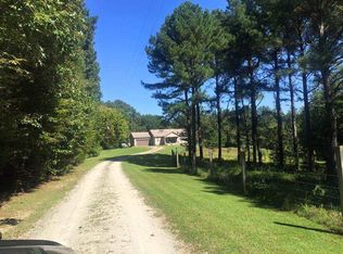 3950 Clifford Rd, Luray, TN 38352